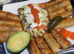 Una foto de Chimichangas