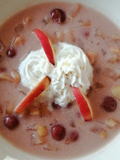 Gyümölcsleves recept fotója