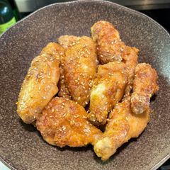 A picture of Salted duck egg yolk wings.