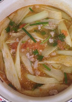 Hình của món Canh chua thịt bằm nấu mùng.