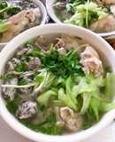 Bún móng giò-bò-mọc-dọc mùng
