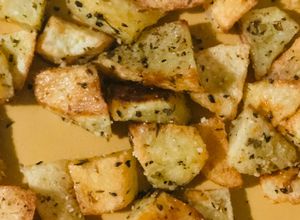 Una foto de Papas bravas al horno