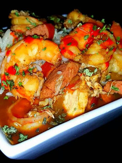 A picture of Mike's EZ Chicken Sausage & Shrimp Gumbo.