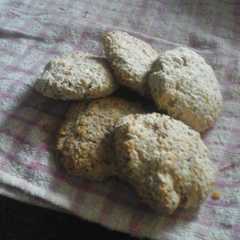 A picture of Galletitas integrales sin huevo (muy crocantes!! 😆).