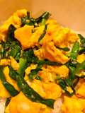 Easy Combinación de Huevo & Garlic Chives (Nira-tama) ニラ玉