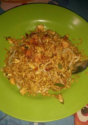 Foto resep mie goreng pedes endeusss 😁