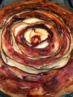Una foto de Tartaleta de verduras y crema de queso