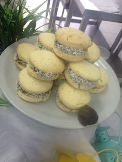 Una foto de Alfajores de Maizena con dulce de leche a la isma