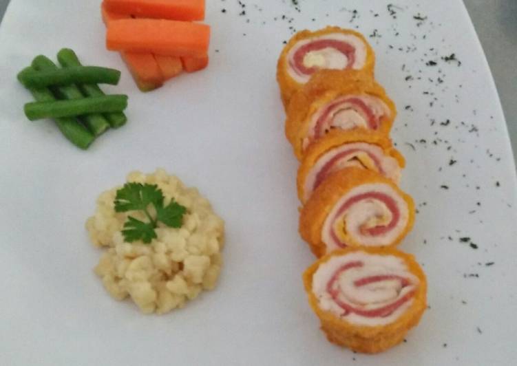Cara Gampang Membuat Chicken Cordon Blue, Spatzle, Saute Vegetable, Black Pepper SC yang Menggugah Selera