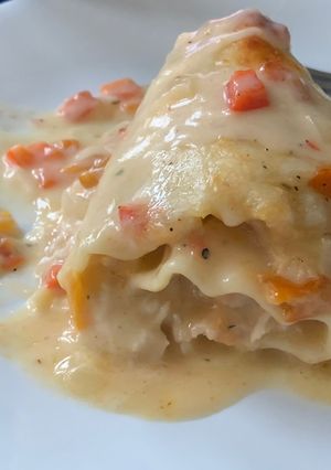 A picture of Chicken lasagna rolls.