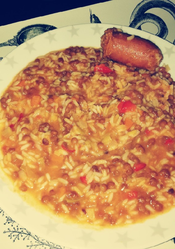 Una foto de Lentejas con verduritas y arroz