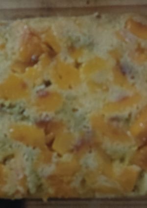 Una foto de Torta invertida de durazno