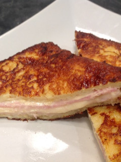 Una foto de Sandwich Monte Cristo