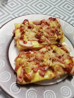 Una foto de Paninis barbacoa