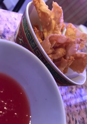Una foto de Wong tong relleno de Camarones