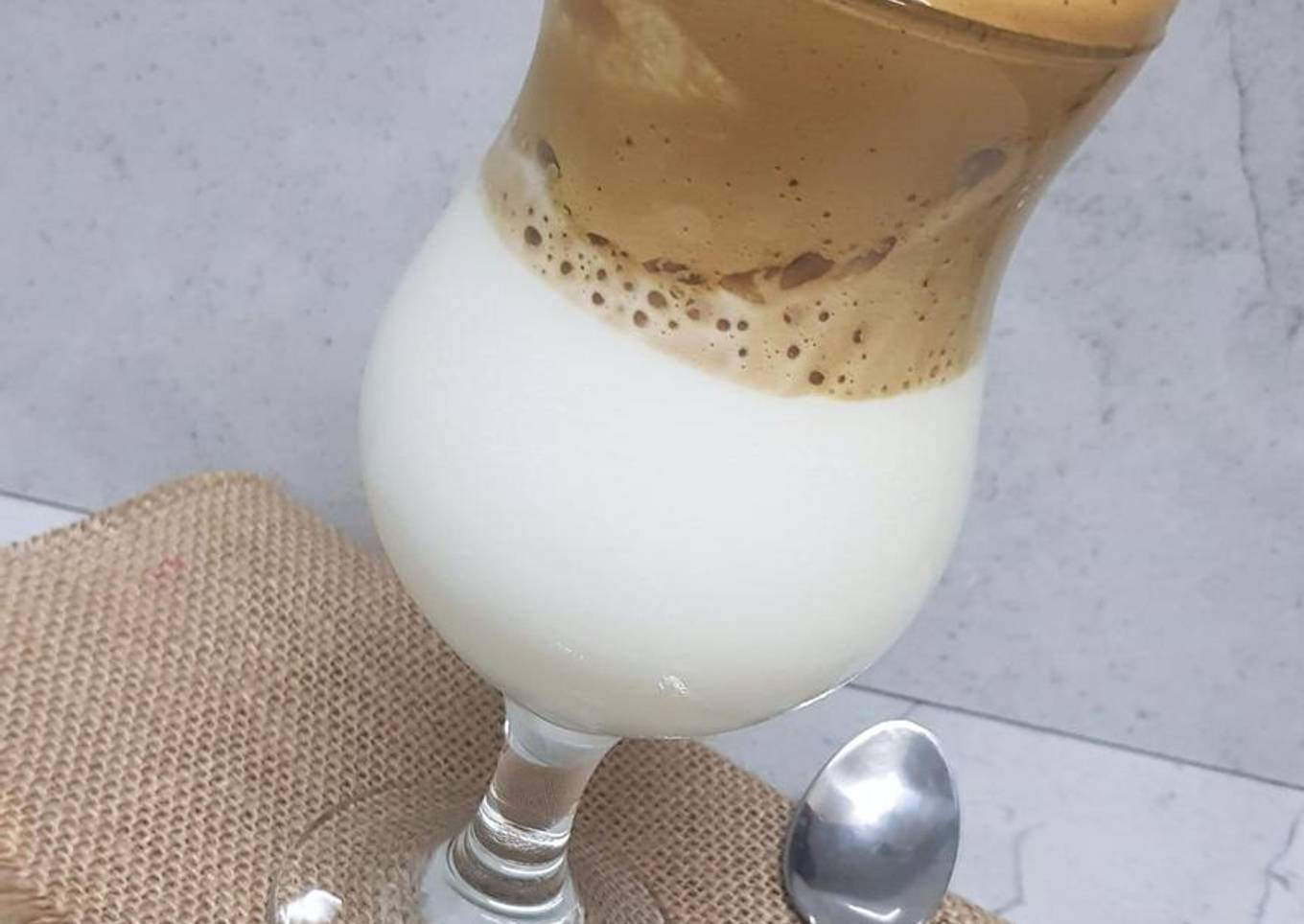 Dalgona Coffee
