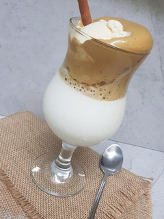 A picture of Dalgona Coffee.