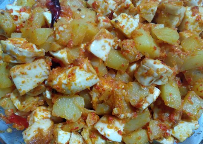 Balado kentang putih telur