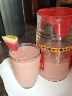 A picture of Banana and Watermelon Milkshake/Smoothie.