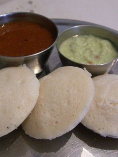 A picture of Idli sambar.