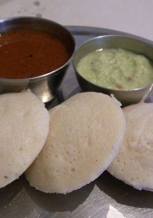 A picture of Idli sambar.