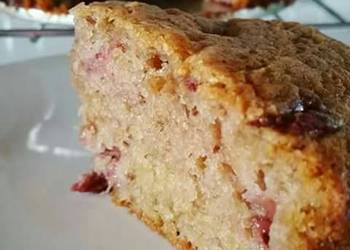 Easiest Way to Prepare Appetizing Strawberry banana bread