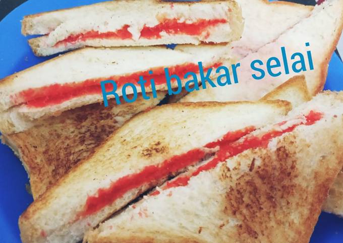 Resep Roti Bakar Selai Strawberry Oleh Ayu Liahasan Cookpad