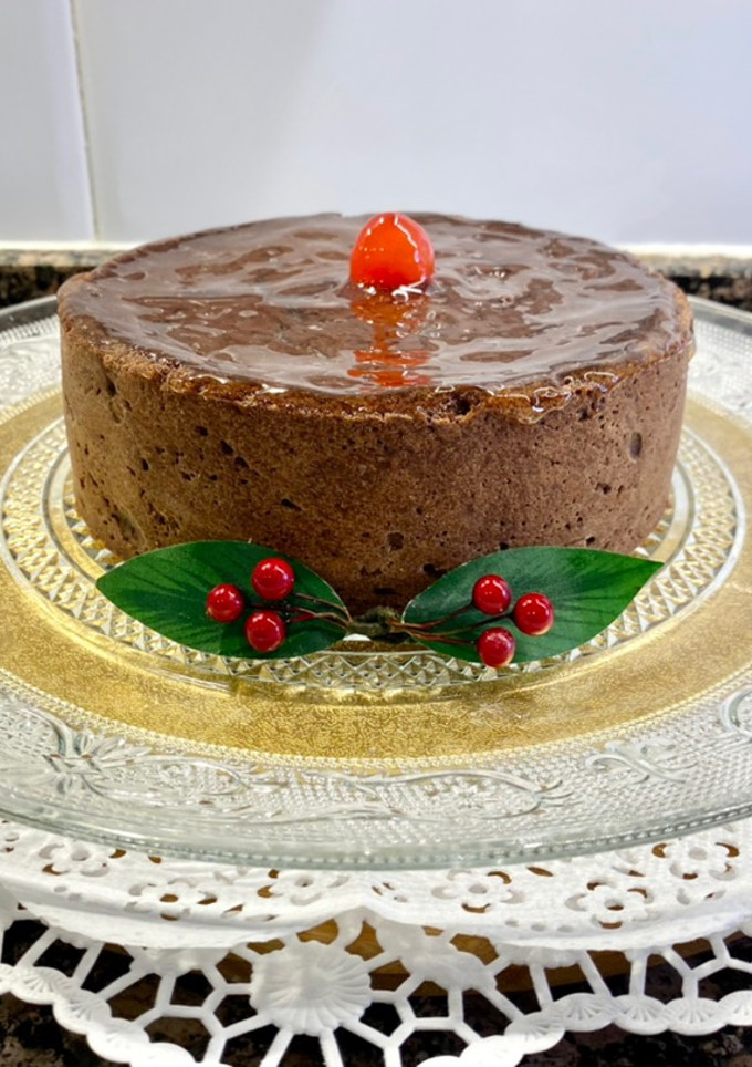 Una foto de Pastel relleno con crema pastelera de chocolate (versión sin gluten de “Bavette- Gastronomía”)