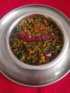*முருங்கை கீரை, வேர்க்கடலை பிரட்டல்* செய்முறை முக்கிய புகைப்படம்