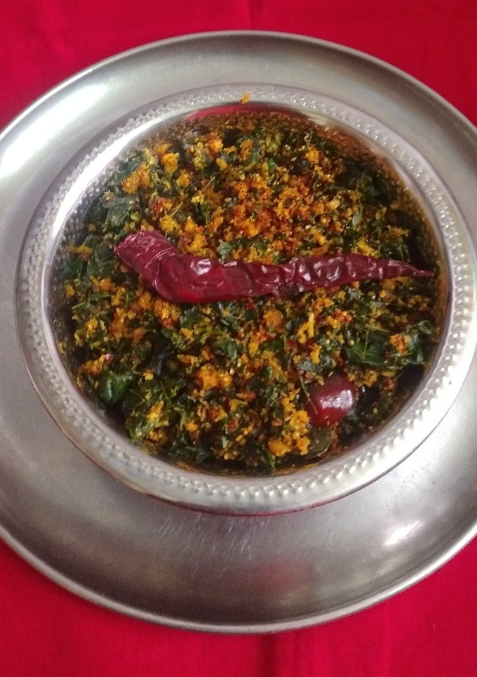 *முருங்கை கீரை, வேர்க்கடலை பிரட்டல்* செய்முறை முக்கிய புகைப்படம்