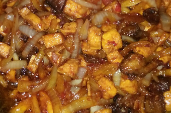 Cara Memasak Oseng Mercon Daging Sapi dan Tahu Cina Untuk Pemula