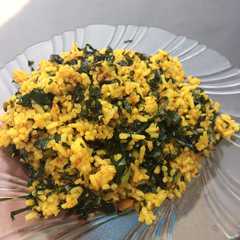 รูปของ Nasi goreng daun mengkudu