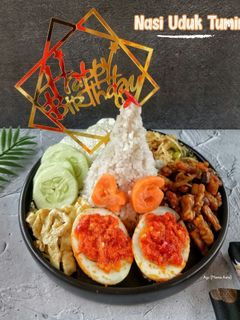 Foto resep Nasi Uduk Rice Cooker Tumpeng Mini