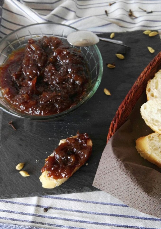 Una foto de Chutney de mango y melocotón