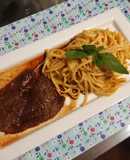 Tallarines a la Huancaína con Bistec