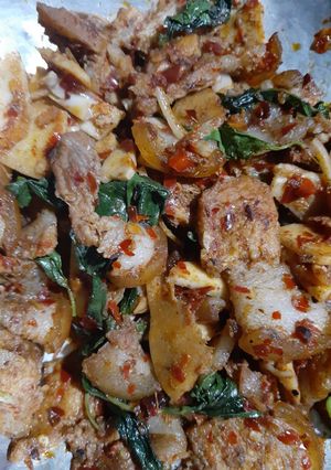 รูปของ ผัดเผ็ดหมูป่า(ไม่ใช่ผัดพริกแกงน๊ะ)สูตรนี้ไม่ใส่กระชาย
