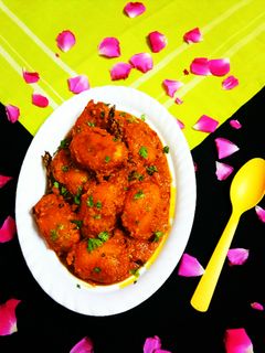 নিরামিষ কাশ্মীরি দম আলু রেসিপির প্রধান ছবি