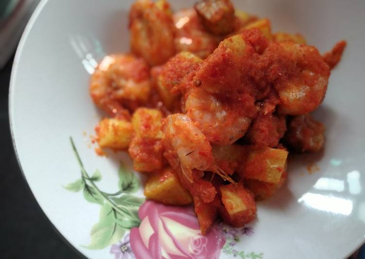 Resep Udang Goreng Cabe Merah (+ kentang, tempe) yang Sempurna
