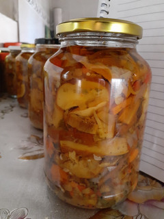 Una foto de Deliciosos hongos de eucaliptus en escabeche