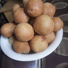A picture of Nigerian buns.