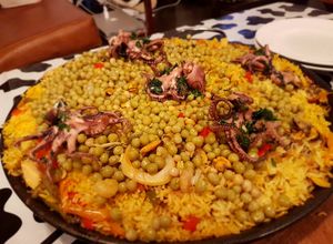 Una foto de Paella valenciana