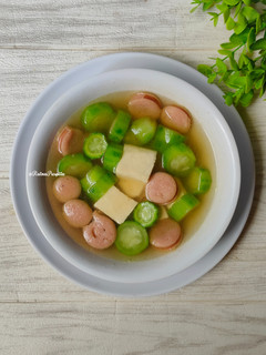 Foto resep Sayur Bening Oyong Tahu Sosis