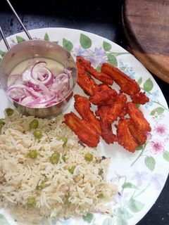 பட்டாணி தேங்காய் பால் புலாவ்(peas coconut milk recipe in tamil) செய்முறை முக்கிய புகைப்படம்