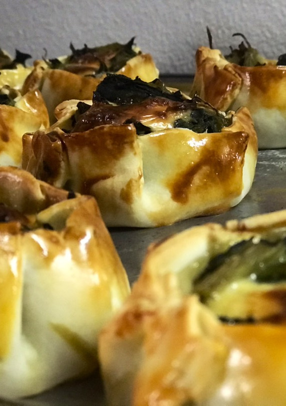 Una foto de Canastitas de acelga SIN TACC con "La salteña"