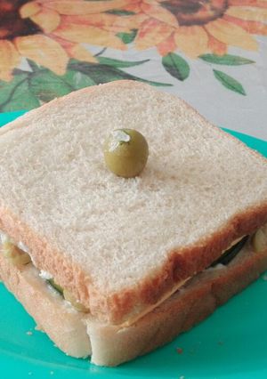 Una foto de Sándwich estilo ardillita 😘💯