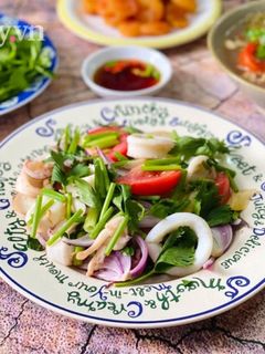 Hình của món Mực Xào Chua Ngọt.
