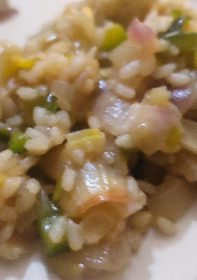 Una foto de Arroz vegano con puerro y zapallitos