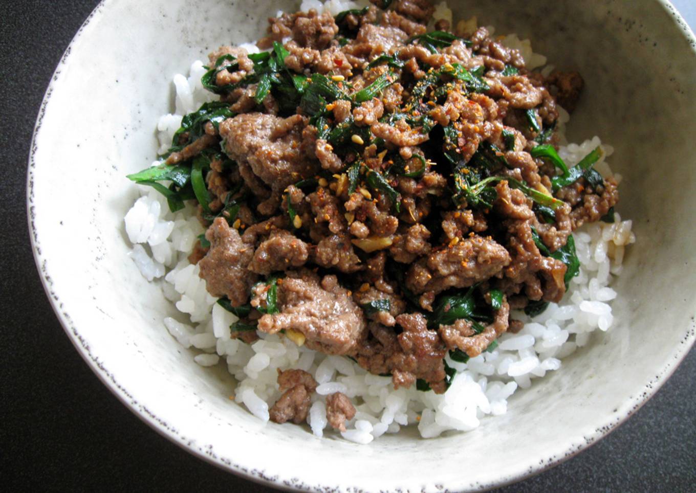 Beef Mince & Garlic Chives Rice Bowl