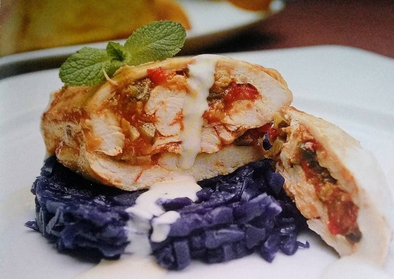 Pollo relleno con pisto