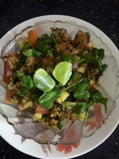 મગ સલાડ(Mag salad Recipe in Gujarati) રેસીપી મુખ્ય ફોટો